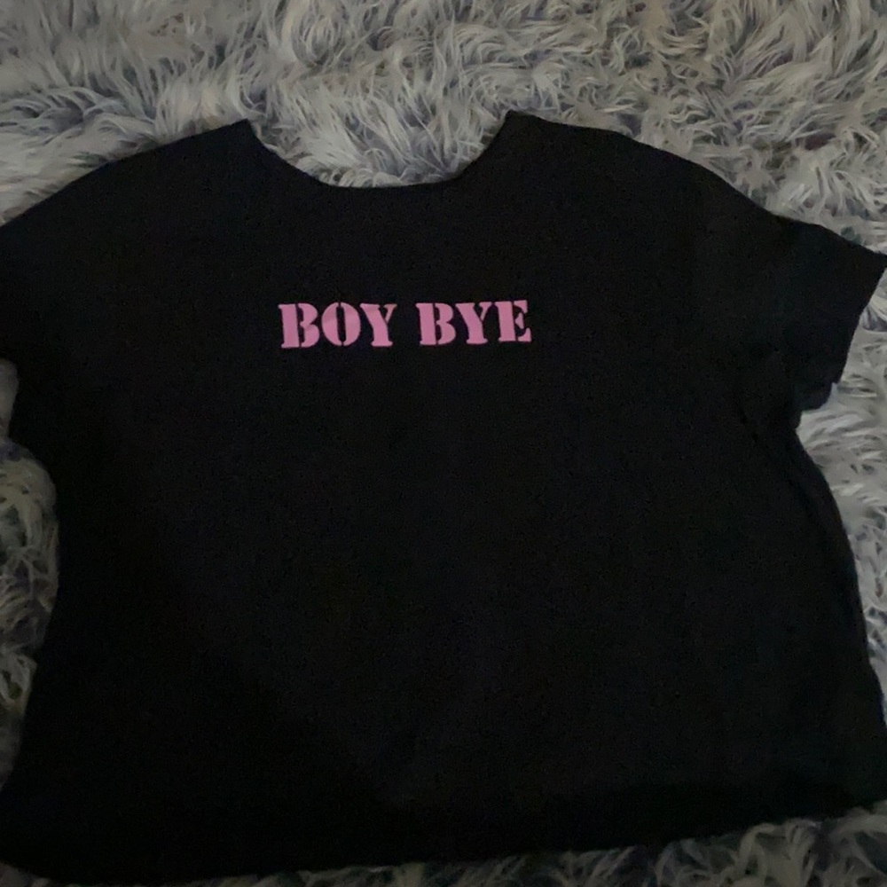 A black tee
